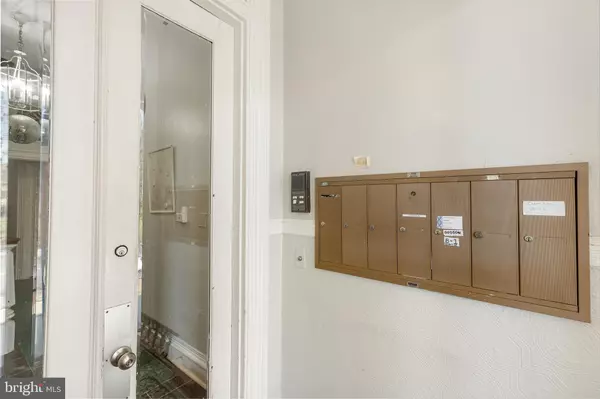 Wilmington, DE 19806,1410 & 1412 DELAWARE AVE