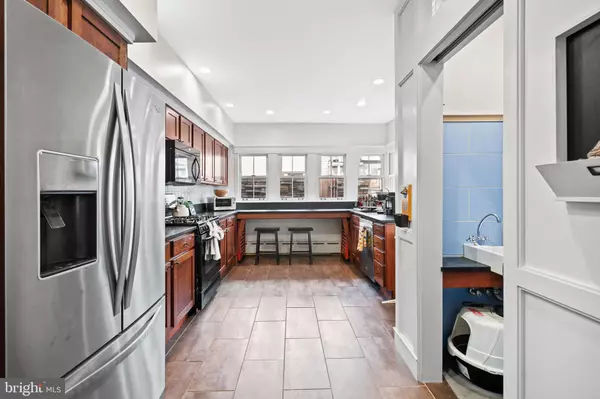 Philadelphia, PA 19148,1237 WOLF ST