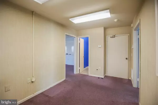 Rockville, MD 20855,15839 CRABBS BRANCH WAY