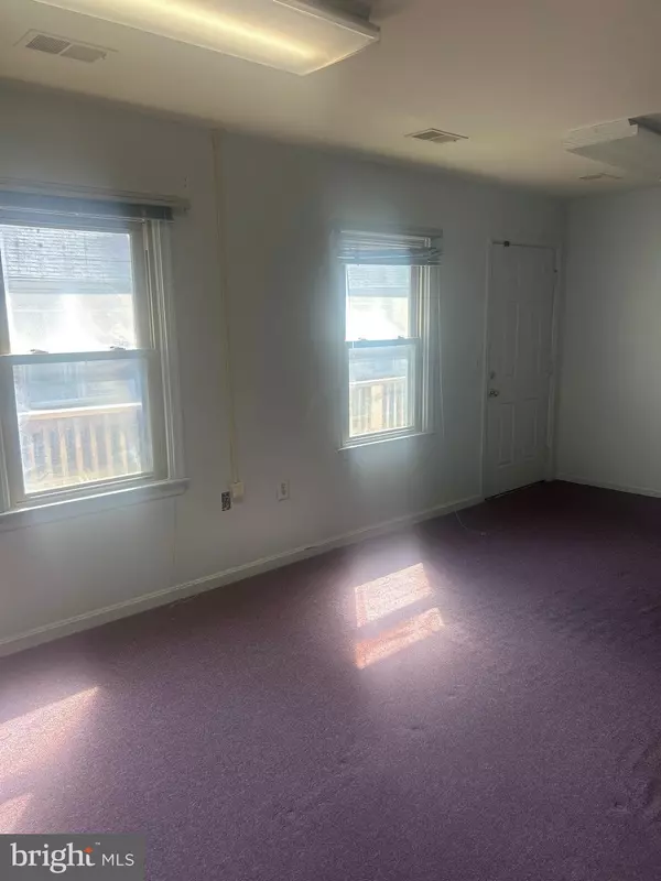 Rockville, MD 20855,15839 CRABBS BRANCH WAY