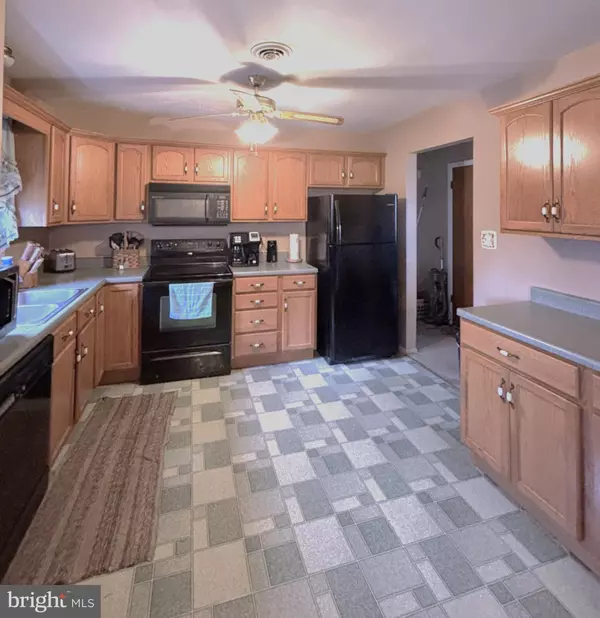 Chambersburg, PA 17202,553 MICKEY INN RD