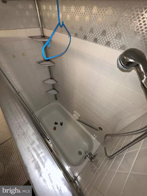 Philadelphia, PA 19115,9906-00 BUSTLETON AVE #A12