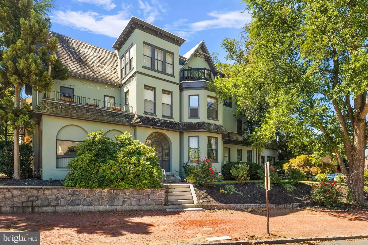 Wilmington, DE 19806,1400 & 1408 DELAWARE AVE