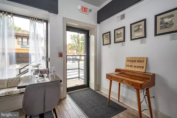 Bryn Mawr, PA 19010,1000 W. LANCASTER