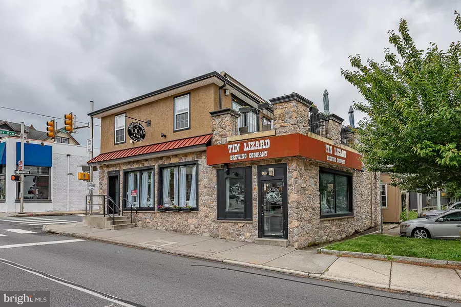 1000 W. LANCASTER, Bryn Mawr, PA 19010