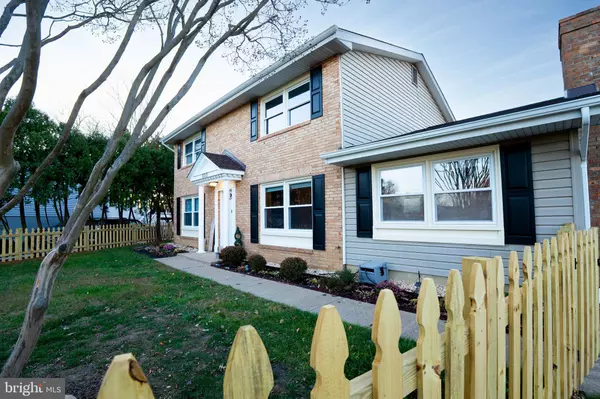 Sterling, VA 20164,503 S MAPLE CT