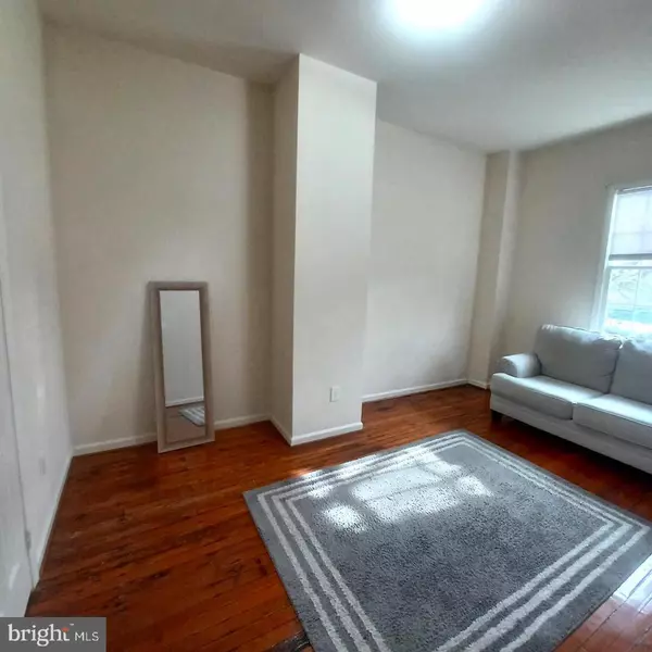 Alexandria, VA 22314,301 N WEST ST #1