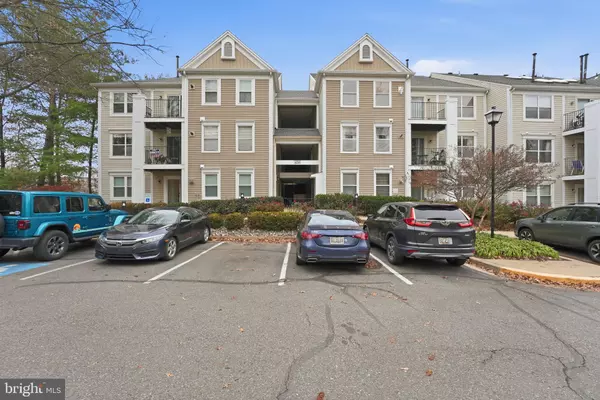 15315 DIAMOND COVE TER #13-7, Rockville, MD 20850