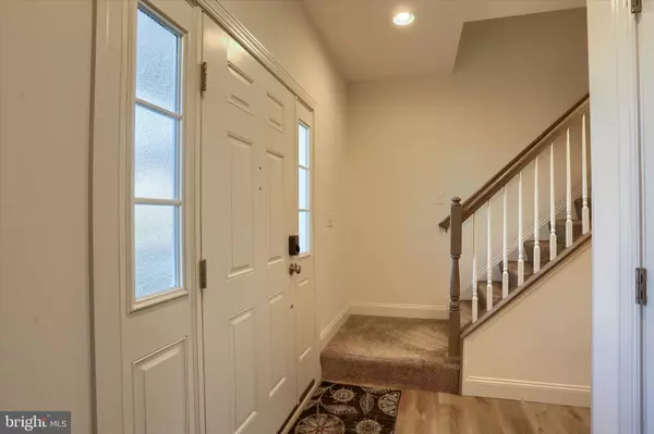 Etters, PA 17319,95 RED MAPLE DR