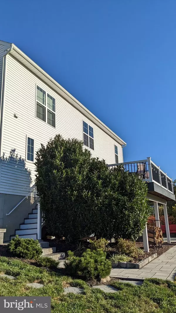 Harrisburg, PA 17111,7035 WOODSMAN DR