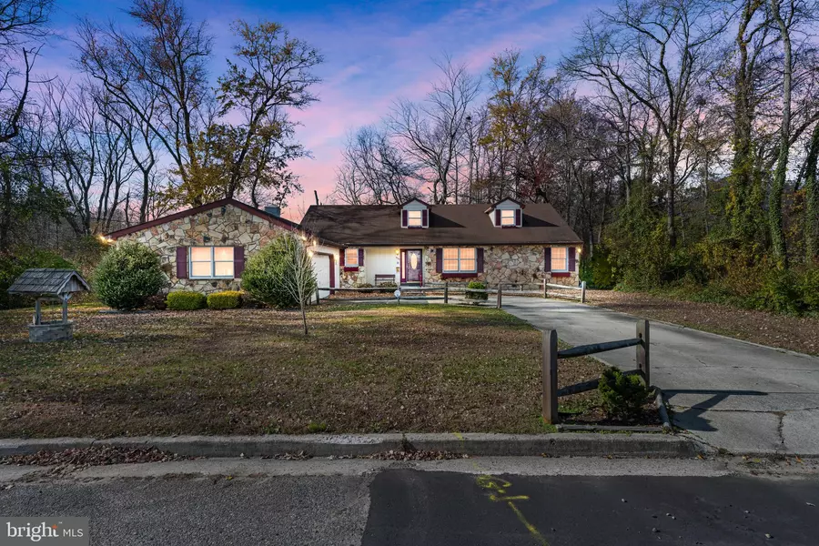 340 S JOHNSON ST, Carneys Point, NJ 08069