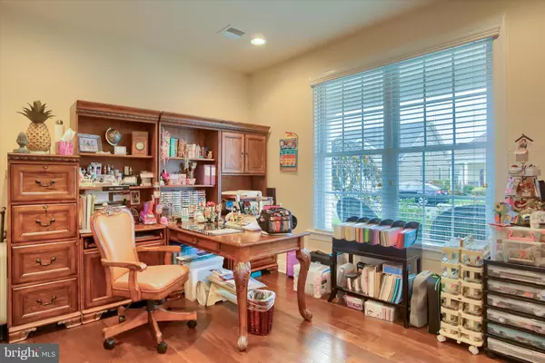 Mechanicsburg, PA 17050,75 PRESIDENTS DRIVE