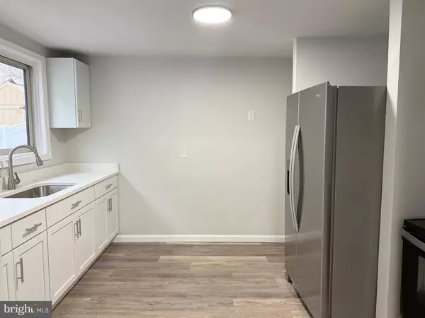 Charles Town, WV 25414,631 EAGLE AVE