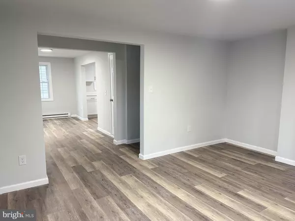 Charles Town, WV 25414,631 EAGLE AVE