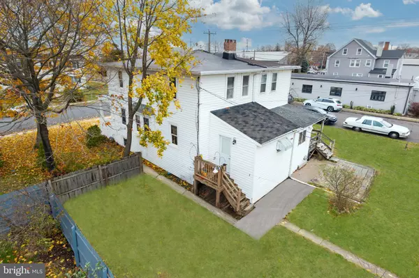 Lansdale, PA 19446,302 W 8TH ST