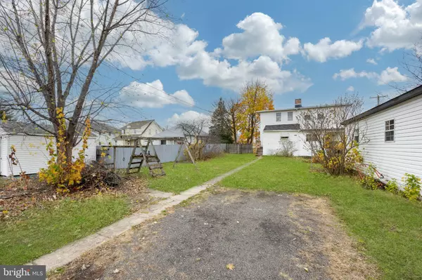 Lansdale, PA 19446,302 W 8TH ST