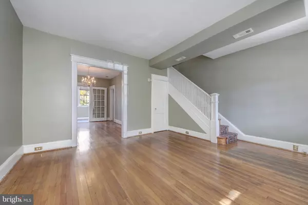 Washington, DC 20015,4207 JENIFER ST NW