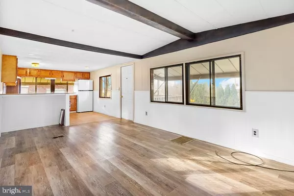 Dallastown, PA 17313,1 N DUKE ST