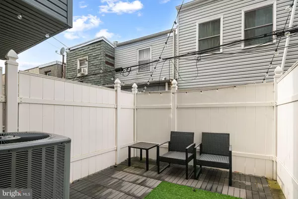 Philadelphia, PA 19147,1112 S ALDER ST