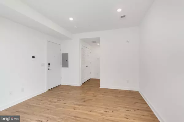 Philadelphia, PA 19122,304 W MASTER ST #3