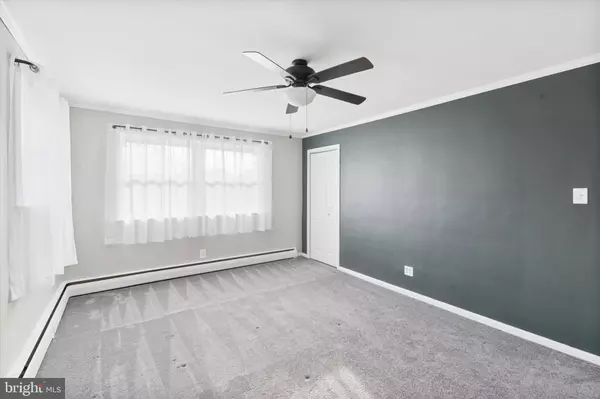 Philadelphia, PA 19111,703 HOFFNAGLE ST #2