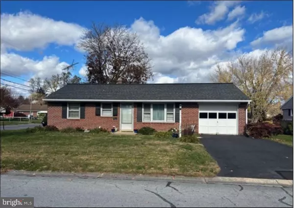 1799 HERITAGE AVE, Lancaster, PA 17603