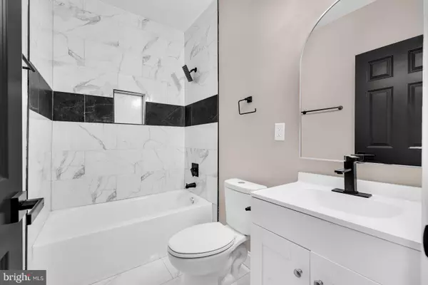 Baltimore, MD 21218,2045 E 31ST ST