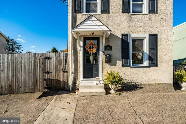 Phoenixville, PA 19460,226 GREEN ST