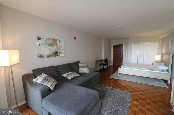 Bethesda, MD 20815,7111 WOODMONT AVE #415