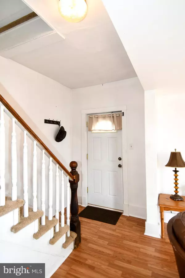 Strasburg, VA 22657,484 E QUEEN ST