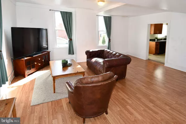 Strasburg, VA 22657,484 E QUEEN ST