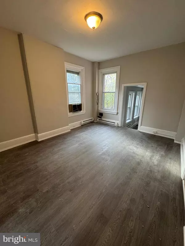 Norristown, PA 19401,521 CHERRY ST #3