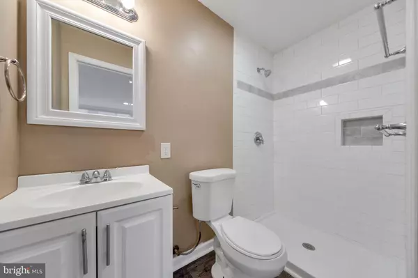 West Berlin, NJ 08091,5 S WALNUT CIR