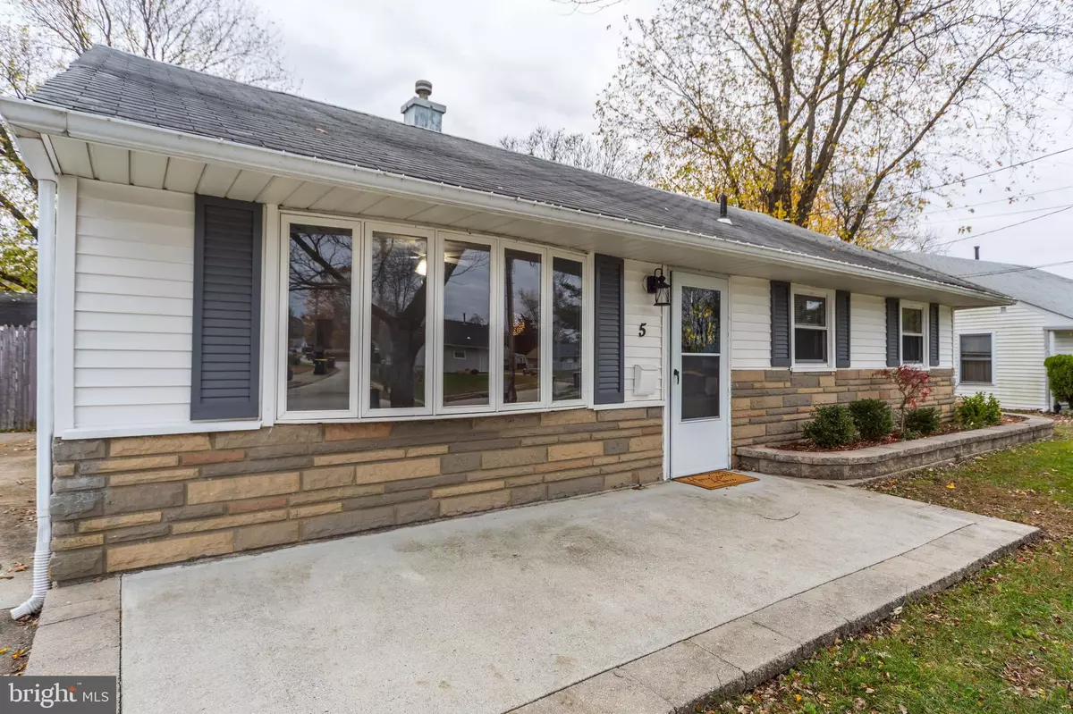 West Berlin, NJ 08091,5 S WALNUT CIR