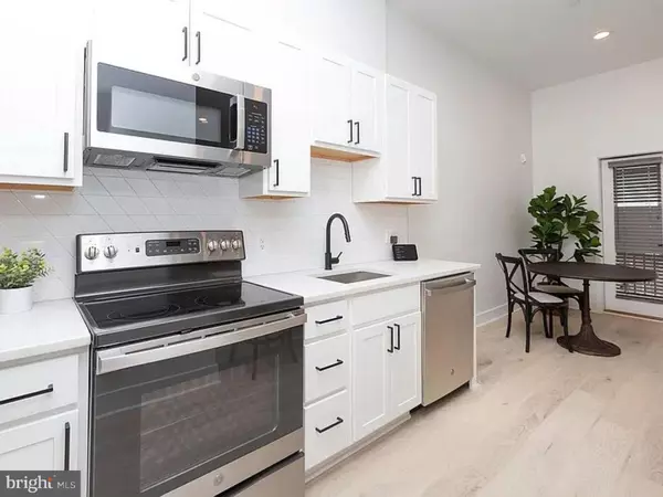 Baltimore, MD 21231,1709 FLEET ST #305