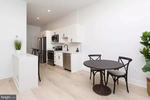 Baltimore, MD 21231,1709 FLEET ST #305