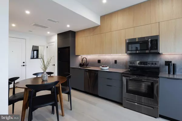 Philadelphia, PA 19123,1099 GERMANTOWN AVE #A