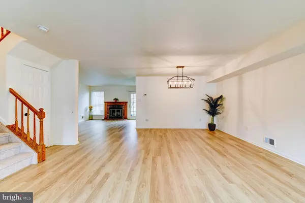 Princeton, NJ 08540,21 DORSET CT