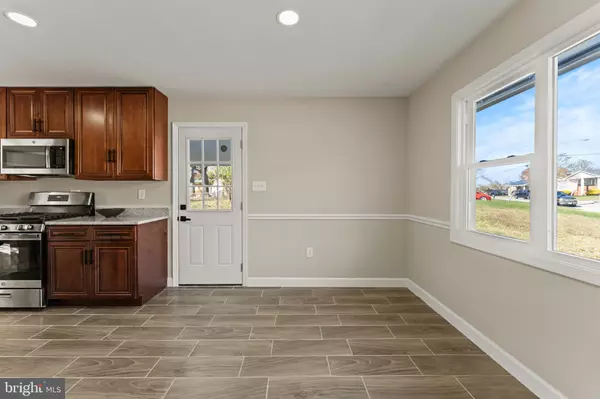 Temple Hills, MD 20748,5109 TYBURN CT