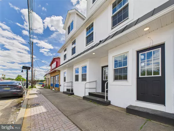 Jamesburg, NJ 08831,10 W RAILROAD AVE