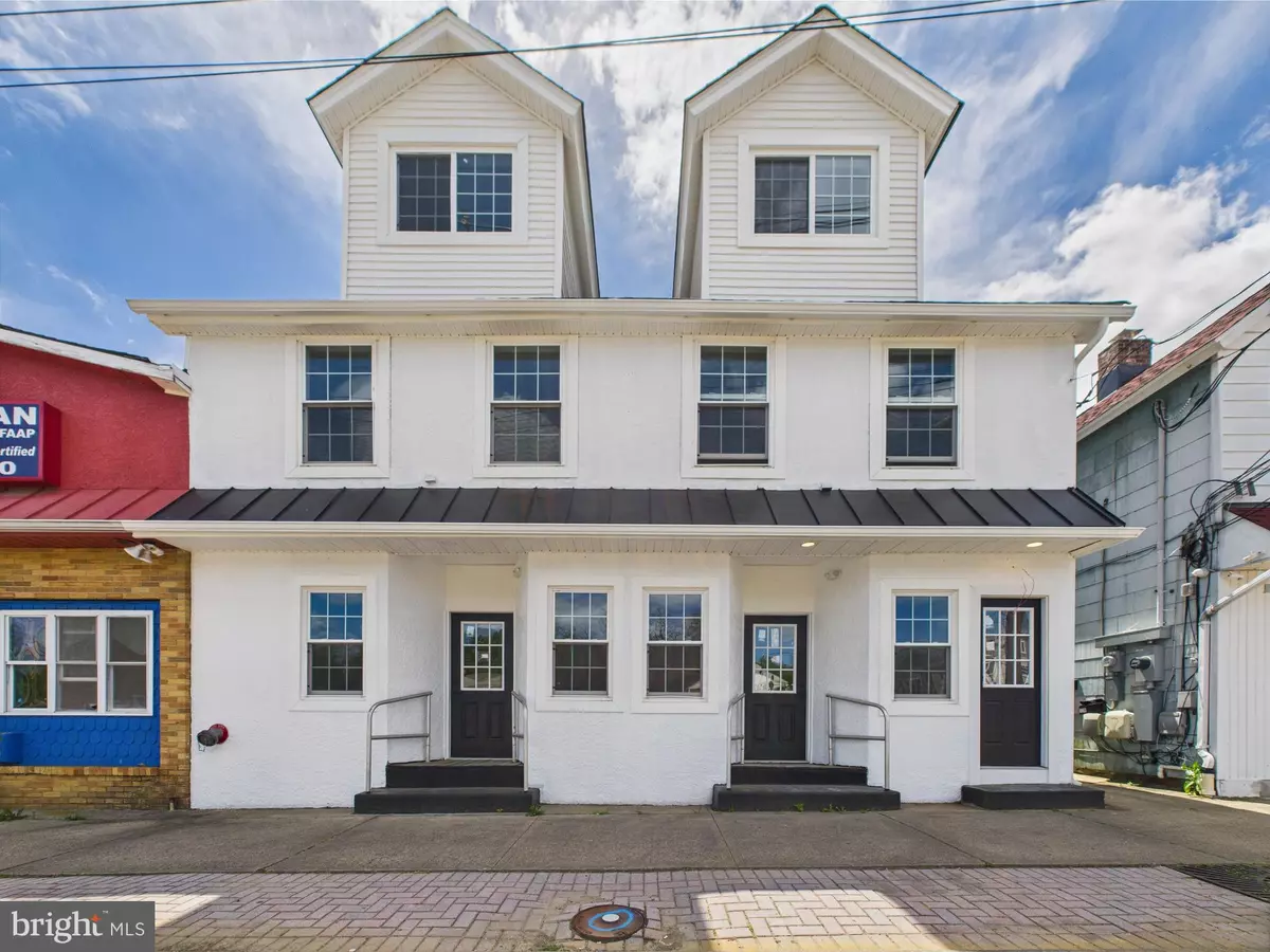 Jamesburg, NJ 08831,10 W RAILROAD AVE