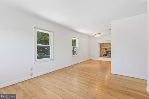 Falls Church, VA 22043,7315 FRIDEN DR