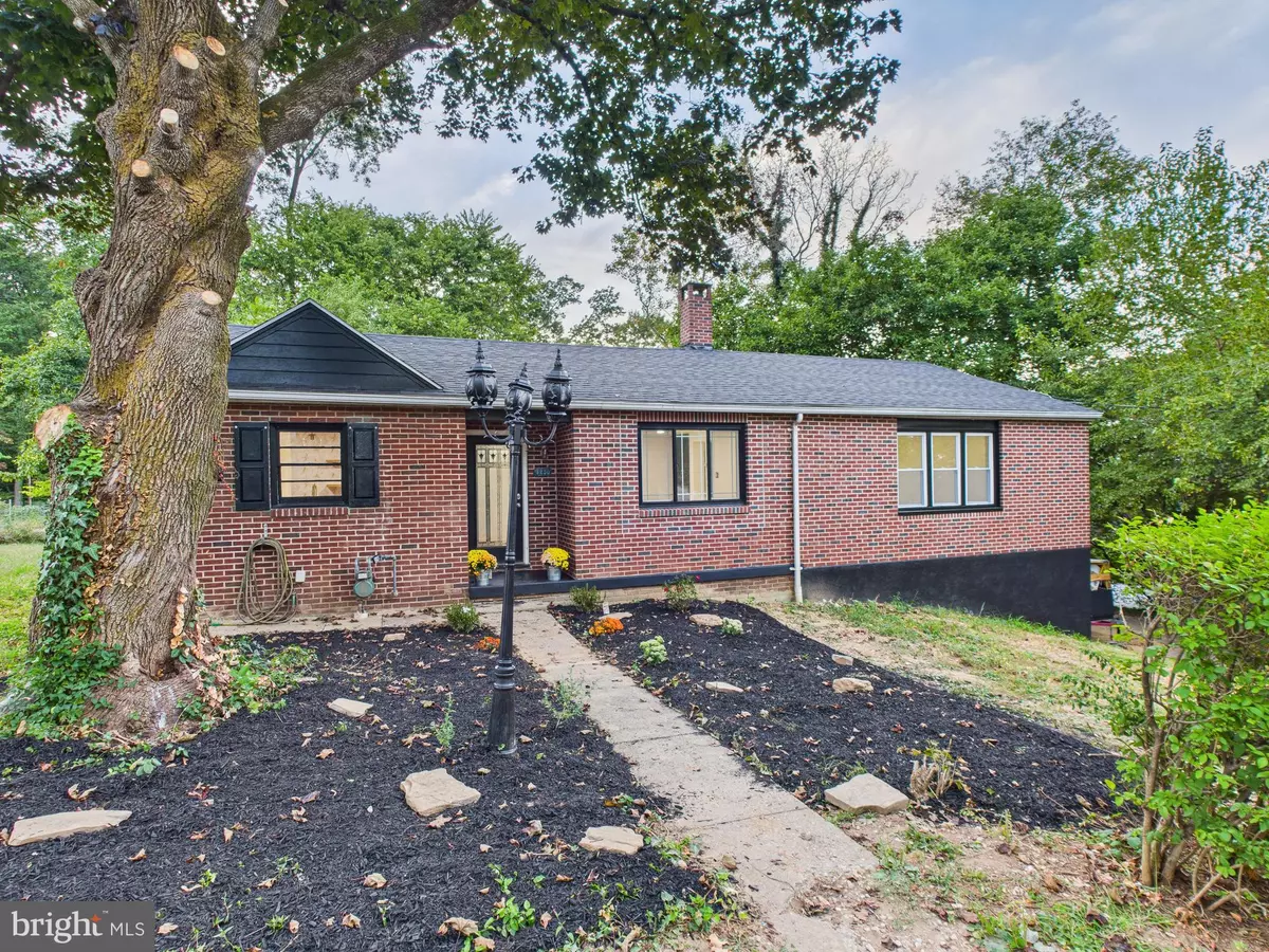 York, PA 17403,1230 S ALBEMARLE ST