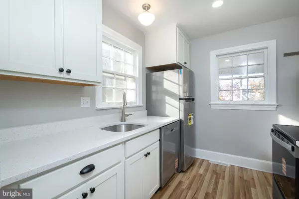 Arlington, VA 22201,312 N HIGHLAND ST