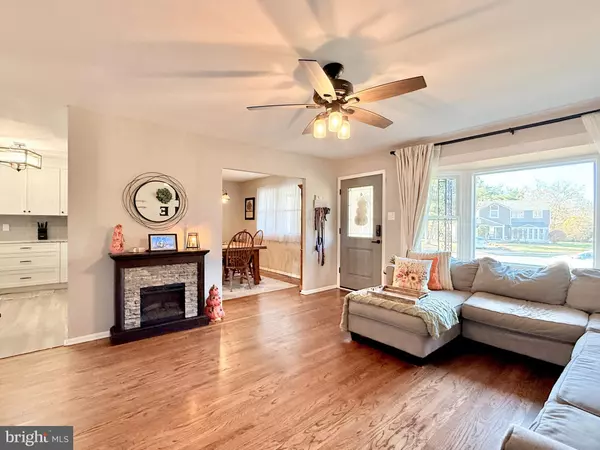 Blackwood, NJ 08012,41 HYANNIS AVE