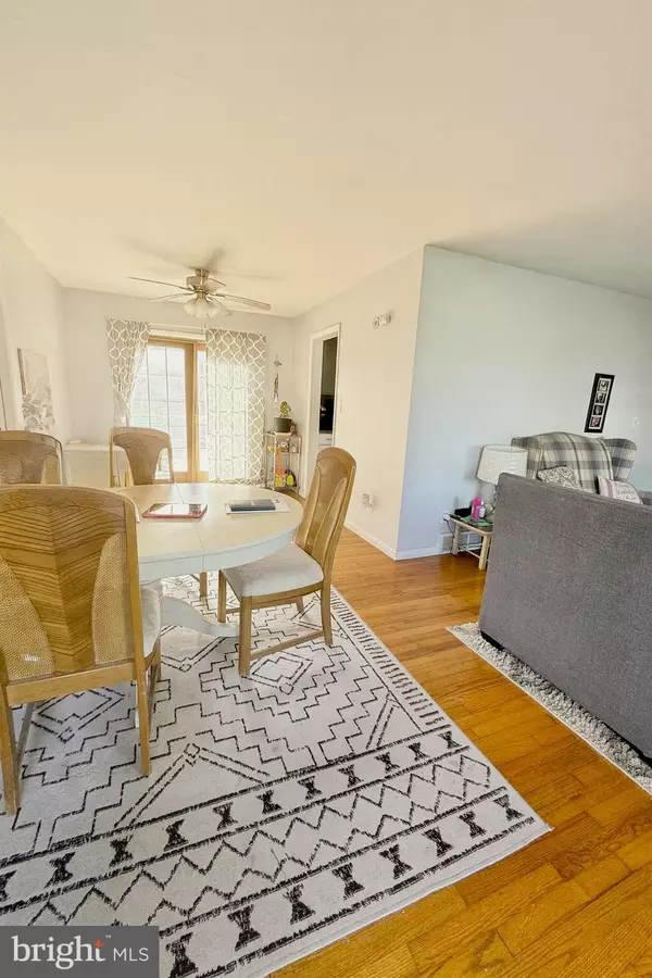 Seaford, DE 19973,714 W IVY DR