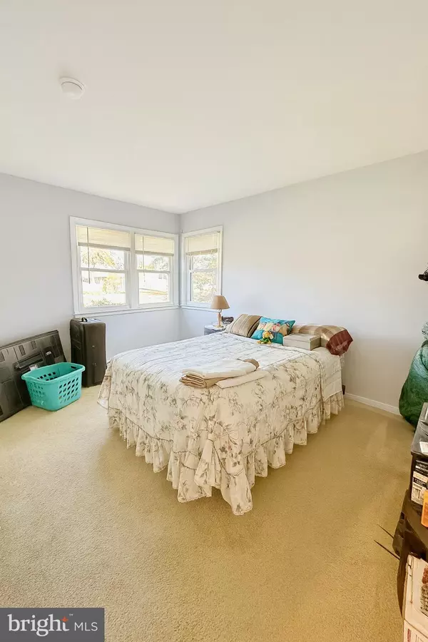 Seaford, DE 19973,714 W IVY DR