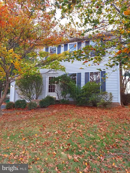 2009 LAUREL GLEN DR, Harrisburg, PA 17110