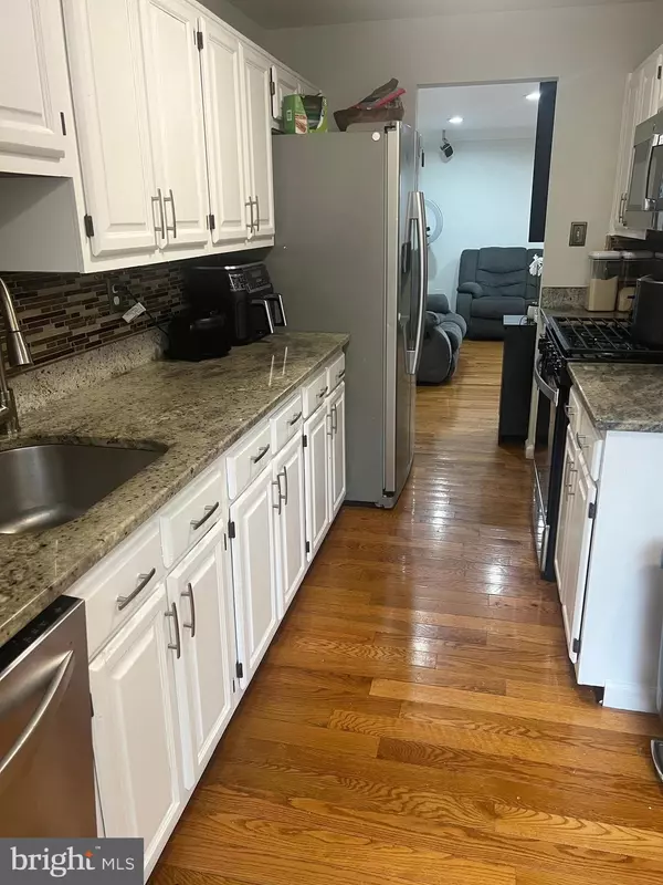 Centreville, VA 20120,14432 FOUR CHIMNEY DR