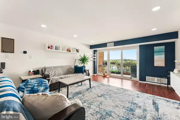 Jenkintown, PA 19046,100 WEST AVE #808W